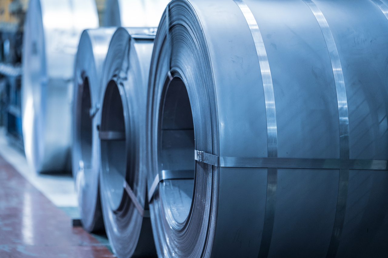 Rolls of regular steel plates