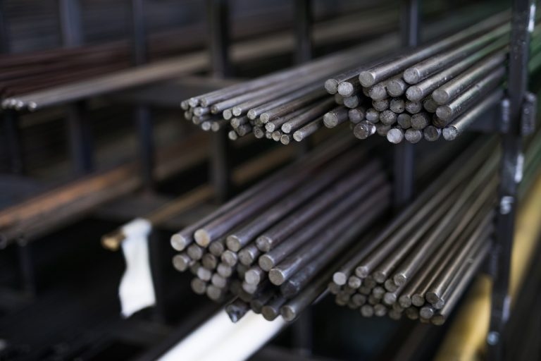 Steel round bar storage