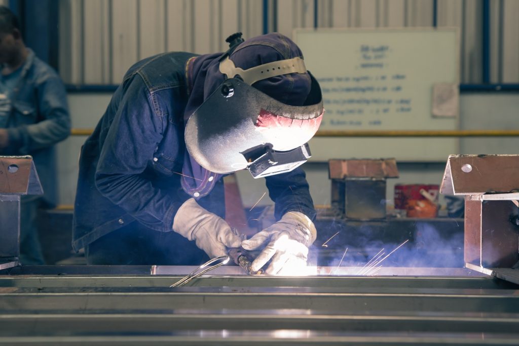 5 Tools Used for Metal Fabrication