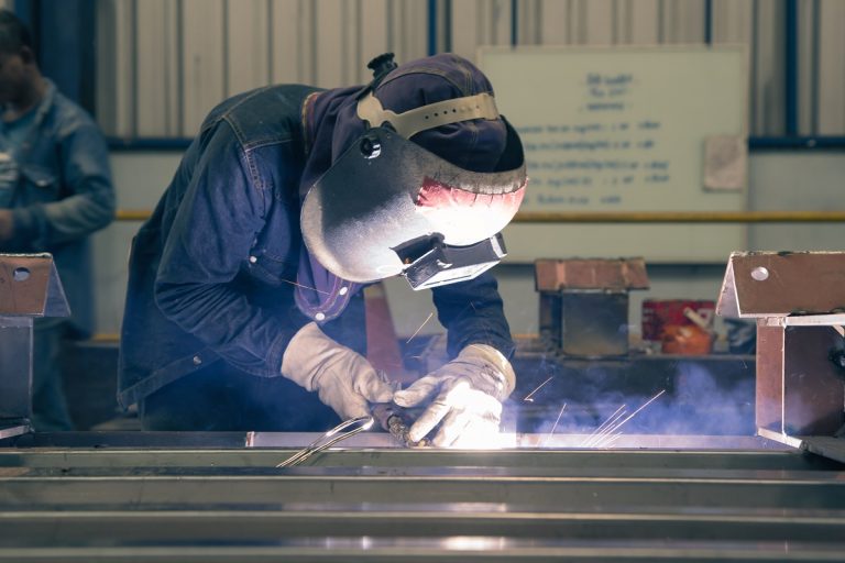 5 Tools Used for Metal Fabrication