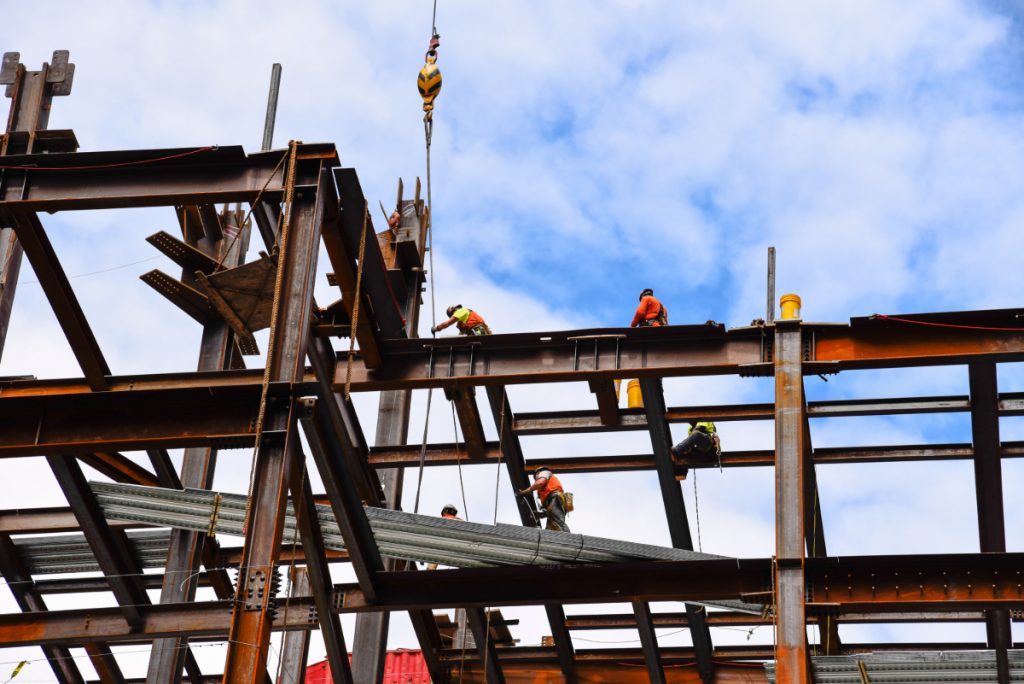 4 Benefits of Using Wide Flange Beams in Your Construction Project