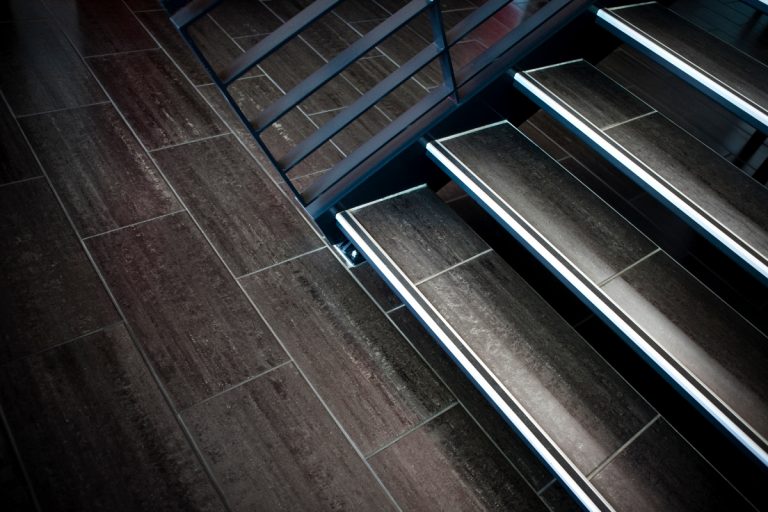 8 Benefits Of Using Structural Steel Staircases For Your Building