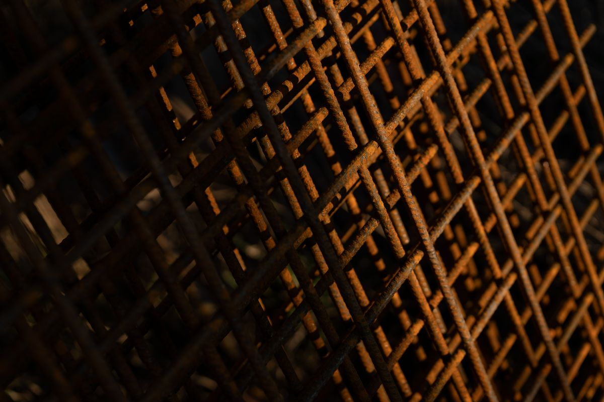 Steel grating