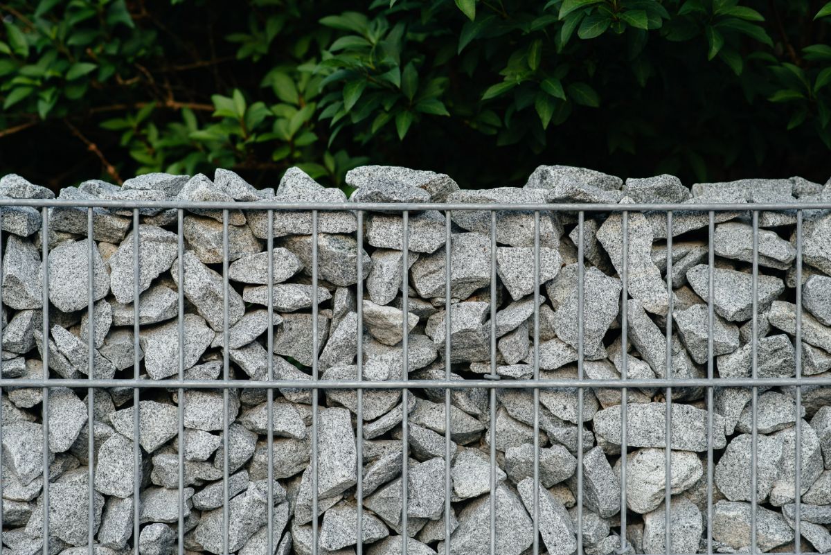 To Strengthen Retaining Walls