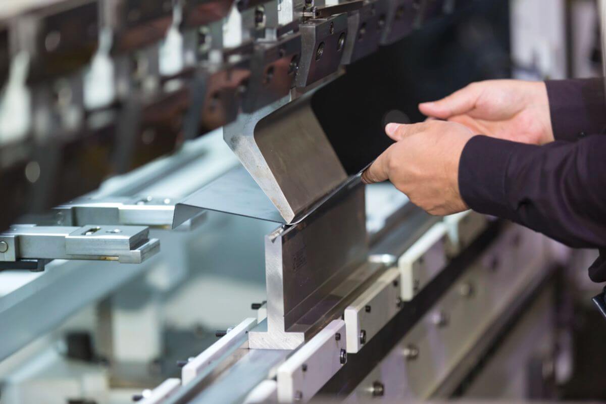 Steel plates applied in heavy-duty projects.