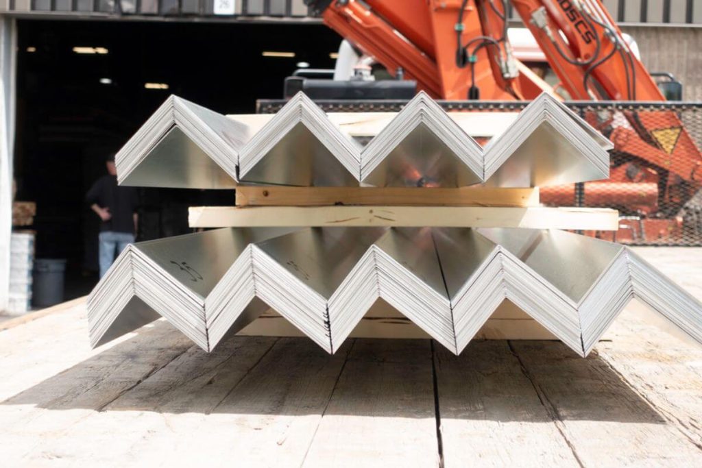 How angle bars contribute to structural integrity and support in modern Philippine construction projects